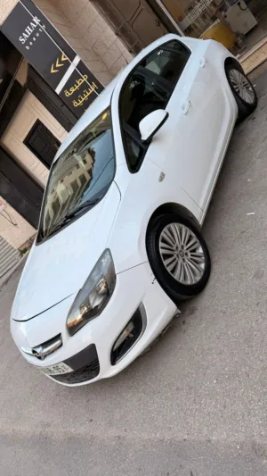 اوبل أسترا 2013