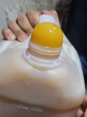 مناحل ابو فارع لجميع انواع العسل الملكي