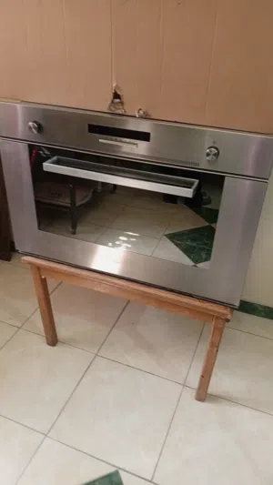 فرن كهربائي شبه جديد استعمال شهرين