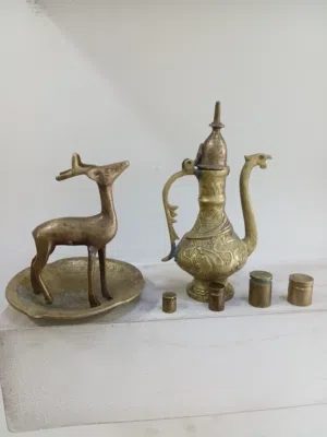 دله قهوه نحاس مع غزال نحاس قديمه جدا