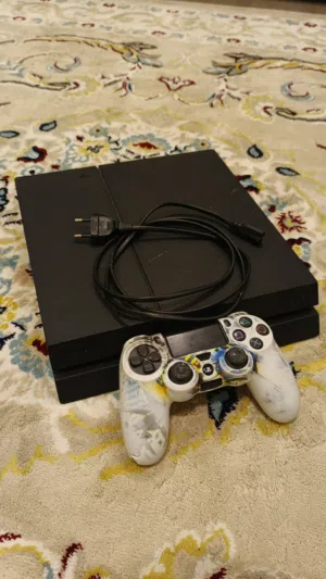 PlayStation 4 PlayStation for sale in Al Dhahirah