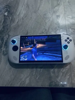 لينوفو ليجن كو اس جهاز العاب محمول بنظام ونيدوز