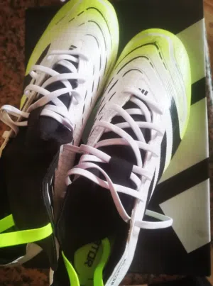 حذاء اديداس اصلي