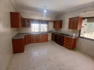 180 m2 3 Bedrooms Apartments for Rent in Amman Jubaiha