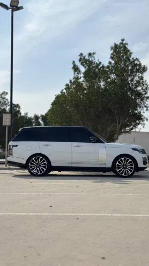 For Sale: Range Rover Vogue 2015