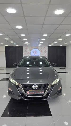 NISSAN ALTIMA SR ل 2021 أاقة رياضية... وتقنيات عصرية... وراحة بكل تفاصيلها