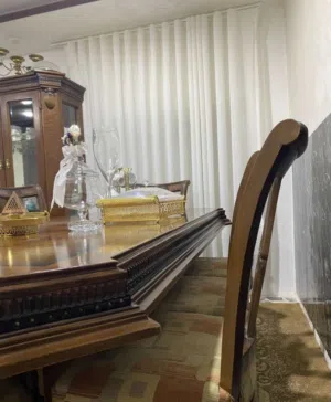 طاولة سفرة 8 كراسي بحال الوكاله