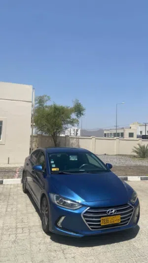 Used Hyundai Elantra in Al Dakhiliya