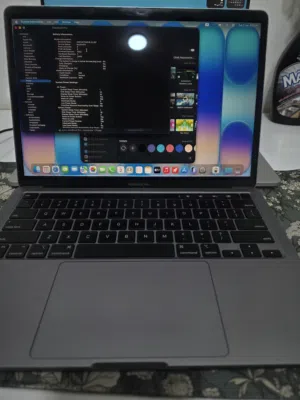 ماك بوك بروm1 مع ذاكرة 512g