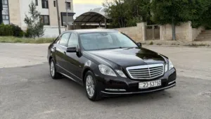 مرسيدس E200 موديل 2012