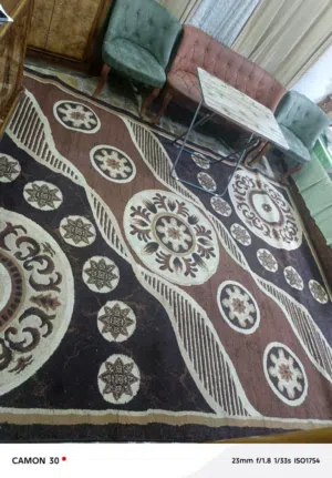 زولية قياس 2 ونص في 3 ونص الجوزية وزوليتين تون وحدة منهن 110 في 6 مترات  والثانية 2 في 3