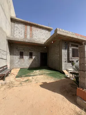 200-m2-2-bedrooms-townhouse-for-sale-in-tripoli-al-jabs