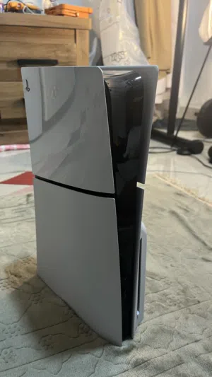 Ps5 slim 1tb disk Full set up + 2 controllers