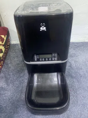 Automatic Pet Feeder for Cats & Dogs with timer موزع طعام أوتوماتيكي للقطط والكلاب مع مؤقت