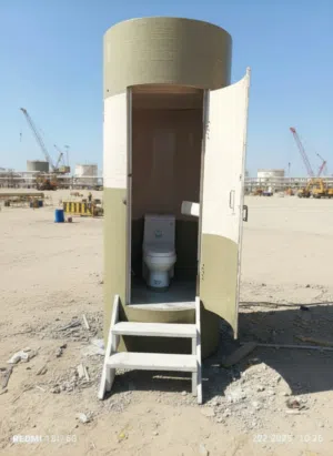 وحدات دورات مياه وحمامات متنقلة عالية الجودة مصممة لمواقع البناء وعمليات حقول النفط"