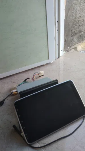 شاشه نوعيه ممتازه تركب على جميع السيارات اقرأ الوصف
