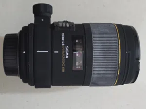 For sale sigma 150mm 2.8 lens DG Macro APO HSM for nikon mount F