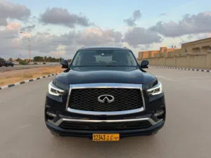 إنفنتي QX80 نظيف