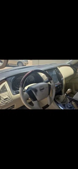نيسان بترول جير عادي نظيف