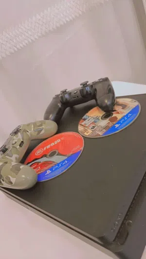 بلي 4 للبيع مستعمل جداً جداً نضيف