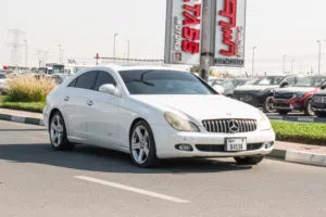 2006 - BENZ CLS350 - JAPANESE SPECS - 94,000 KM. . مرسيدس بنز CLS 350 موديل 2006 ممشى 94,000 فقط