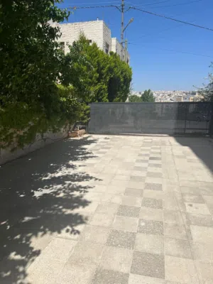 220 m2 3 Bedrooms Apartments for Rent in Amman Daheit Al Rasheed