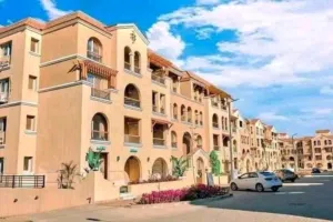شقه لقطه للبيع كومباوند المعادي فيو بأقل من سعر الشركه