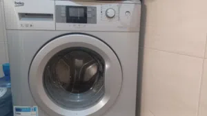 غساله بيكو نظيفه شبه جديده
