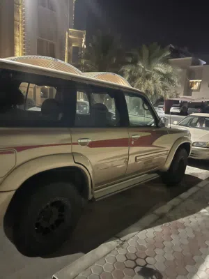 للبيع سوبر سفاري موديل 98 شرط شغاله مافيها شي وأموره طيبه من زمان واقفه البيع منظور