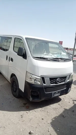 Nissan Urvan 2016