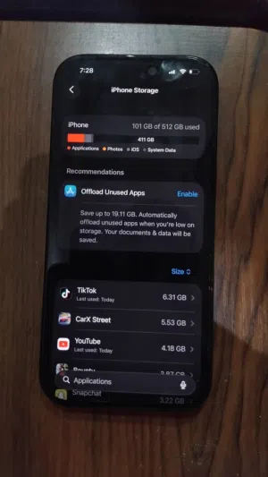 iPhone 16 Pro 512GB iPhone13 برو للبدل بشرط يكون بحاله ممتازه