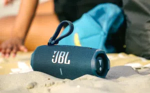 سماعة jbl محمولة للبيع