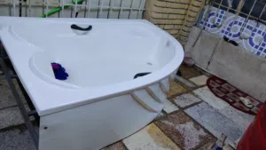 جاكوزي بانيو