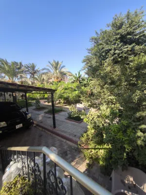 فيله للمدارس الخاصه مع حديقه كبيره تصلح تكون مدرسه خاصه