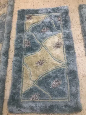 طقم سجاد 3 قطع نوعية ثقيلة ومدرج سجاد اسود بحالة ممتازة