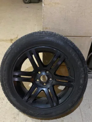 للبيع أربعة رنقات دودج/كرايسلر حالة جيدة جدا (4 RIMS For Sale Good Condition-18) 18 - مقاس KD:65