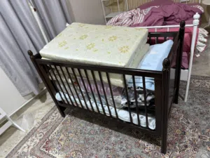 سرير اطفال مع الماترس - baby crib with mattress