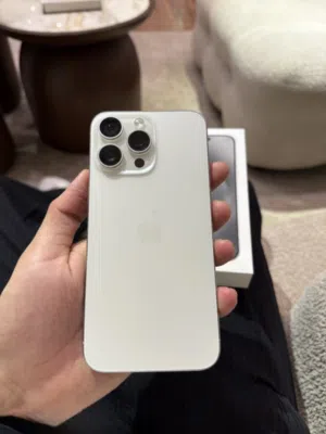 iPhone 15 pro max 256 gb battery 88% not open not repair