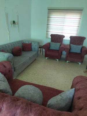 طقم كنب بحاله جيده