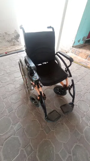 كرسي كهربائي استخدام بسيط