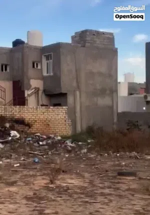 الايجارارض ربع كتار طريق استراحه الحمراءطريق الابيار شارع ريئس
