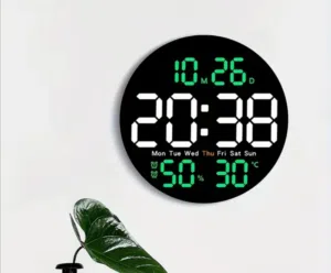 ساعات حائط مضيئة بالكهرباء بأشكال متنوعة
