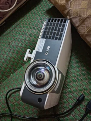 بروجكتر أقرأ وصف