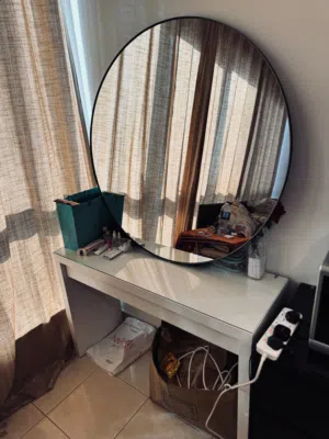 IKEA Dressing Table with Drawer and Large mirror - 550 AED