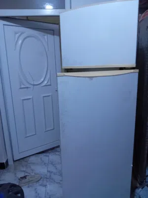 ثلاجة مستعملة للبيع