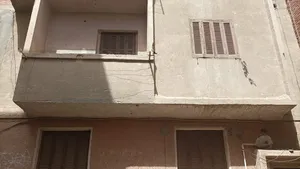 75 m2 3 Bedrooms Townhouse for Sale in Qalubia Qalyub