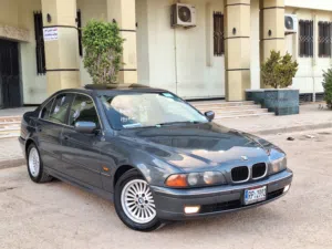 BMW E39 525i فيا خامسه محرك 25 كمبيو توماتك ماشيه 159 مزايا فل طرش رقم 1   جمرك رساله مفتوحه