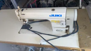 ماكنة خياطة