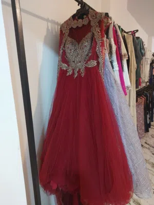 فساتين سهرات و حفلات