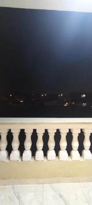 شقة فاضية للايجار في الشيخ زايد موقع مميز جدا